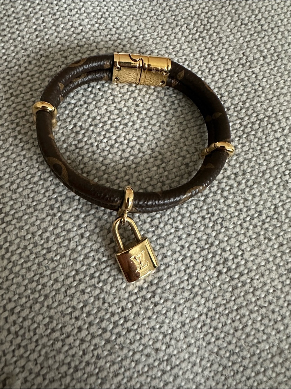 Louis Vuitton keep it twice Brown Monogram Leather Bracelet with Gold Padlock